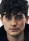Анайрин Барнард